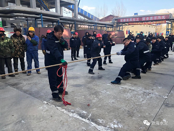 公司舉辦“愛我中華，慶祝新中國70周年”職工拔河、趣味運(yùn)動(dòng)聯(lián)誼賽——剪影